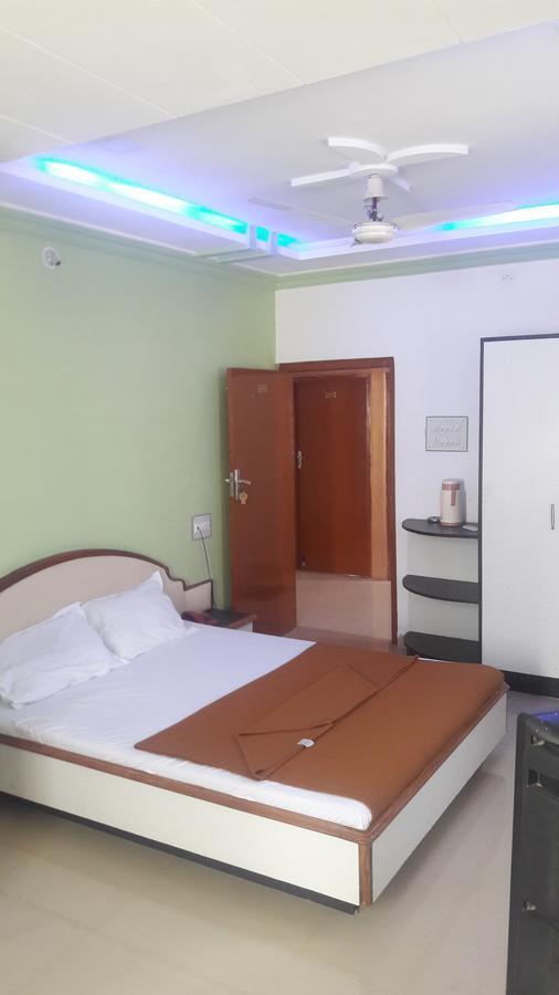 Hotel Sahara Palace Bhudzs Kültér fotó